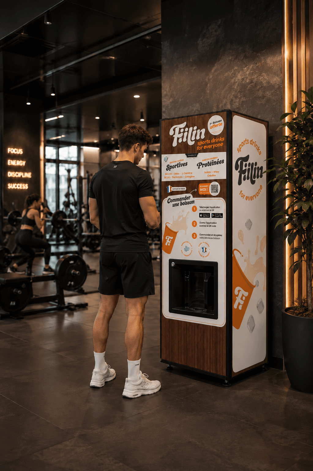 Adhérent servant sa boisson au distributeur Fiilin